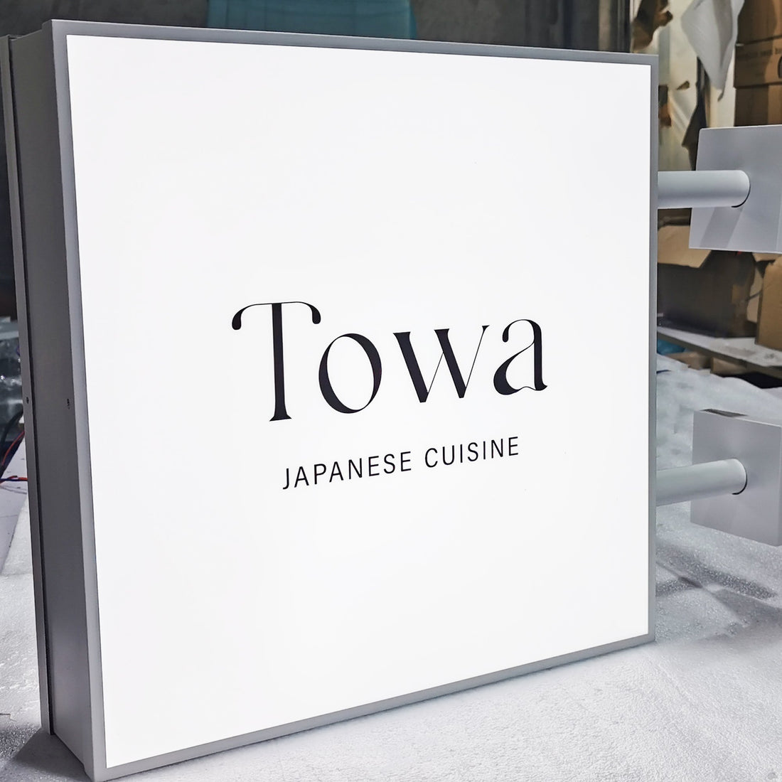 Durable Light Boxes Outdoor Illuminated Blade Sign Shop Front Hanging Metal Led Light Box Sign