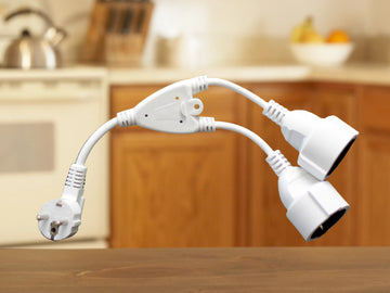 White 2-in-1 Y-shaped European standard 3-core outdoor waterproof power extension cable 3x1.0mm² 0.34m long